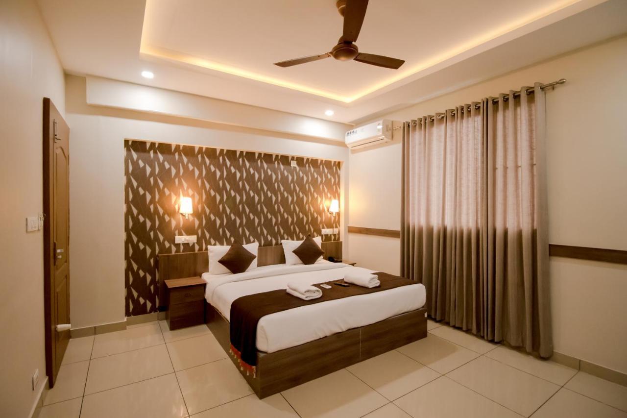 Hotel Spring Field Billets Kochi Exterior foto
