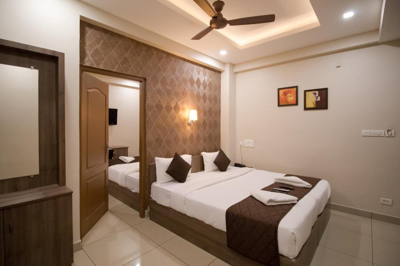 Hotel Spring Field Billets Kochi Exterior foto