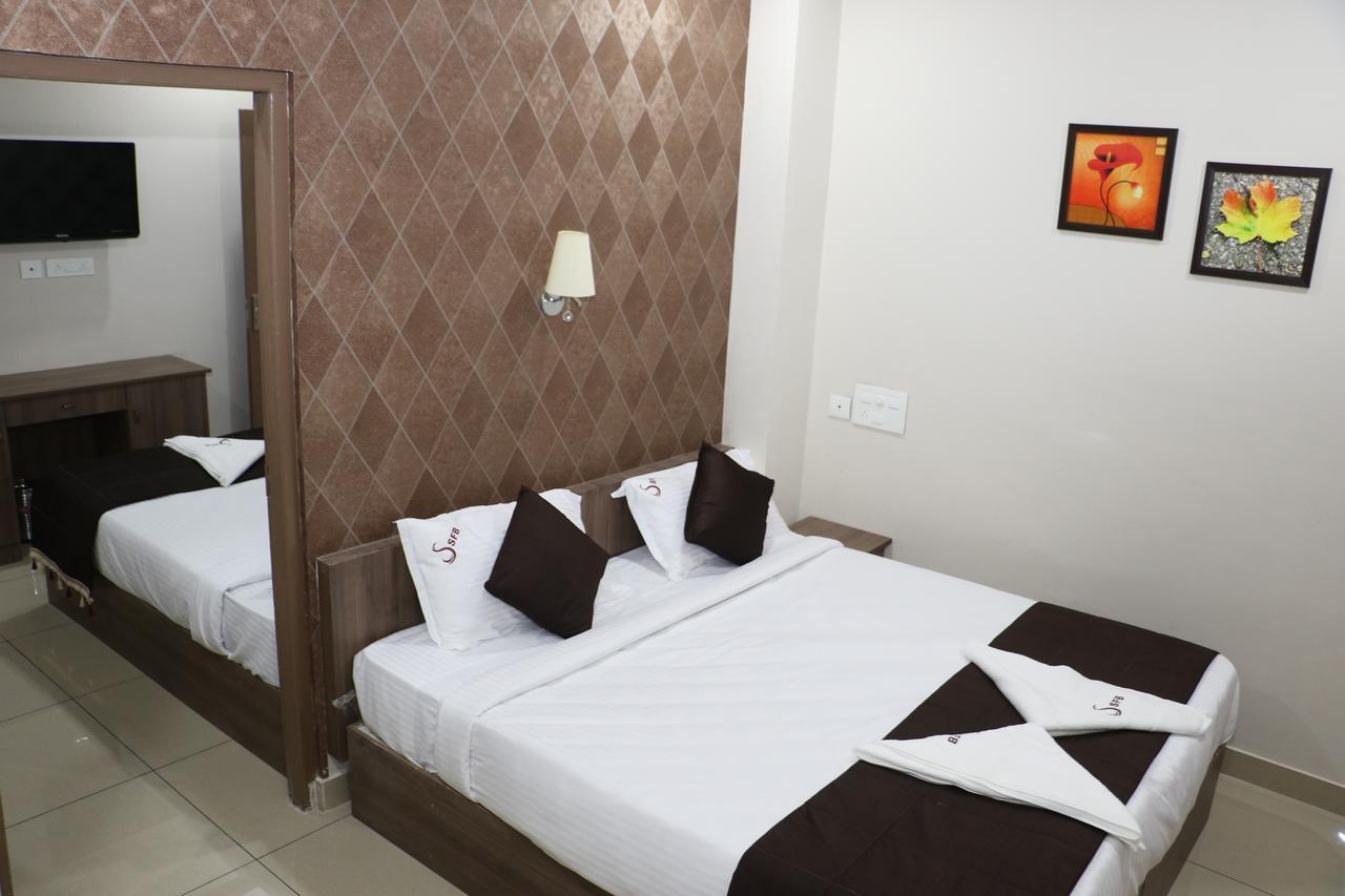 Hotel Spring Field Billets Kochi Exterior foto