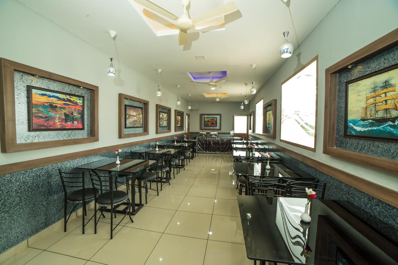 Hotel Spring Field Billets Kochi Exterior foto